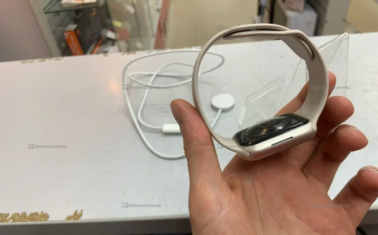 Часы  Apple Watch 8 45mm
