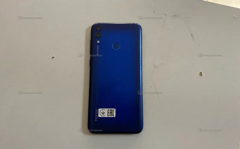 Honor 8C 3/32 ГБ