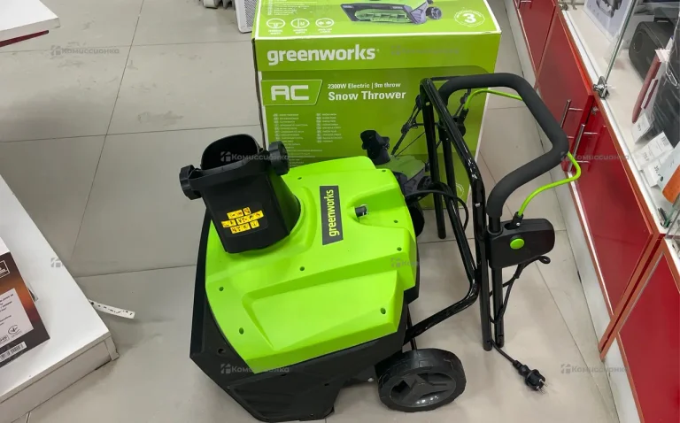 Снегоуборщик Greenworks 2602707