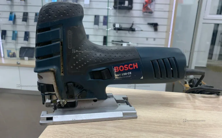 Электролобзик Bosch GST 150 CE