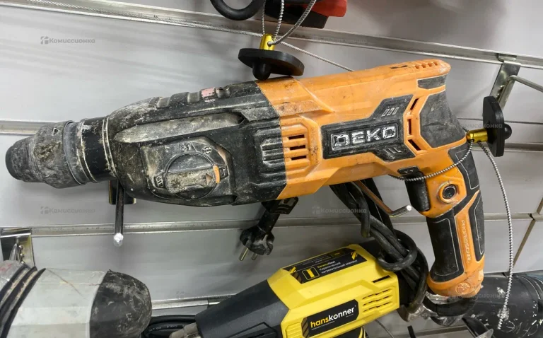 Перфоратор сетевой DEKO DKH950W