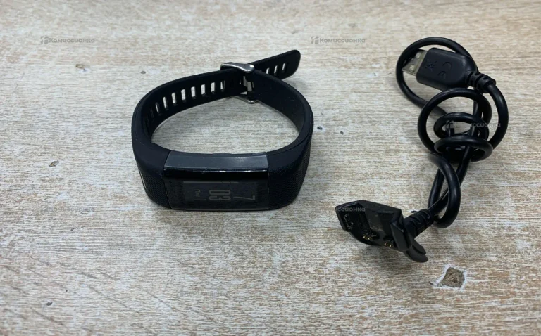 Фитнес браслет Garmin