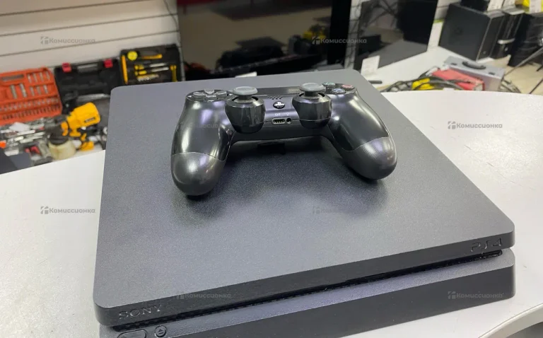 Приставка PS4 Slim 1Tb