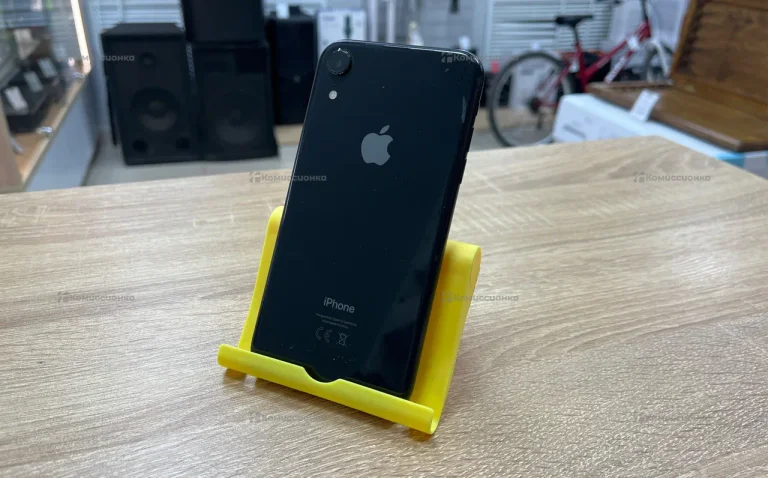 Apple iPhone XR 3/64 ГБ