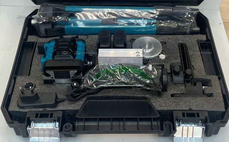 Лазерный уровень Makita реплика 4d(1)
