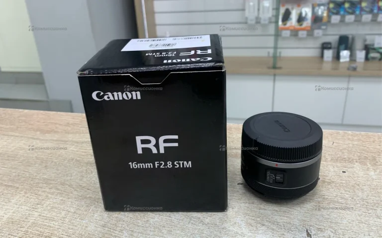 Линза Canon lens RF 16 mm F 2.8 STM