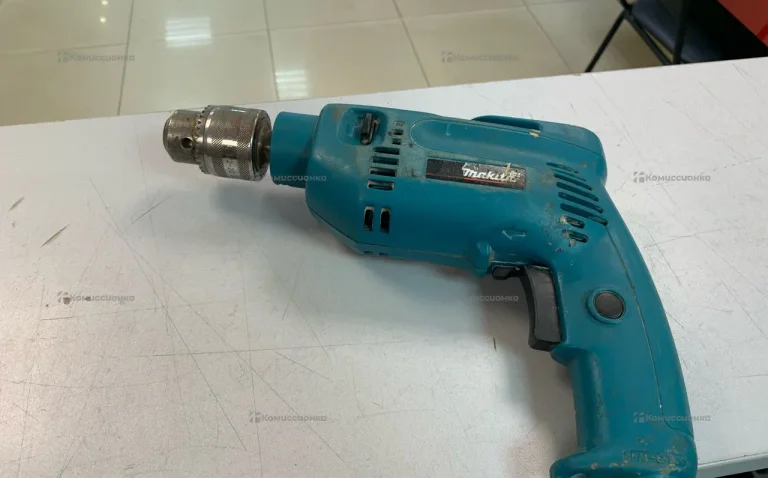 Дрель-шуруповерт makita 8450