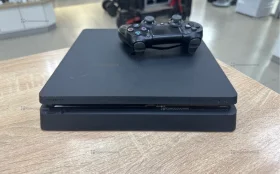 Приставка PS4 Slim 500Gb