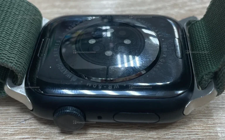 Часы  Apple Watch 8 gps 45mm