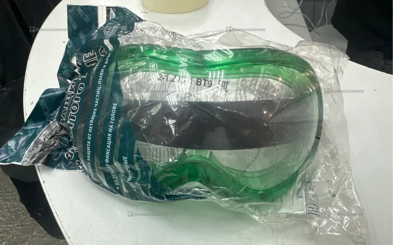 Защитные очки закрытого типа