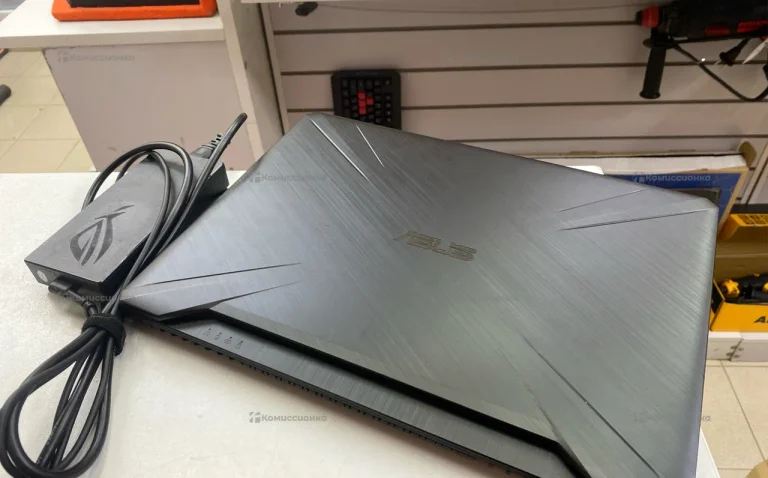 Ноутбук ASUS FX505D