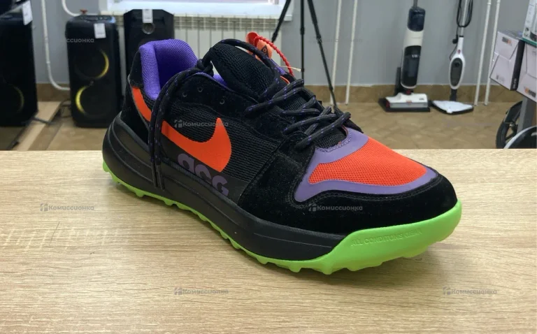 Кросовки acg черные