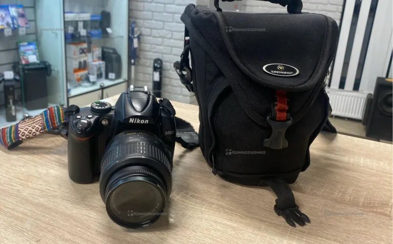 Фотоаппарат  NIKON D5000