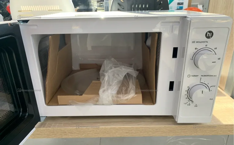 Микроволновая печь Hi M020W05