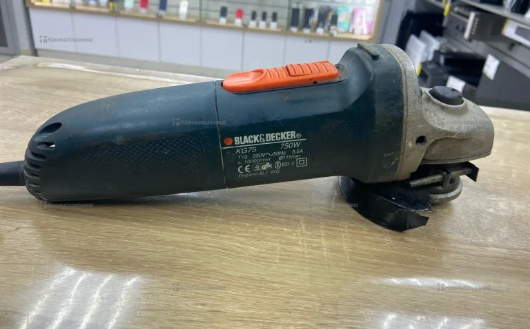 УШМ Black&Decker KG75