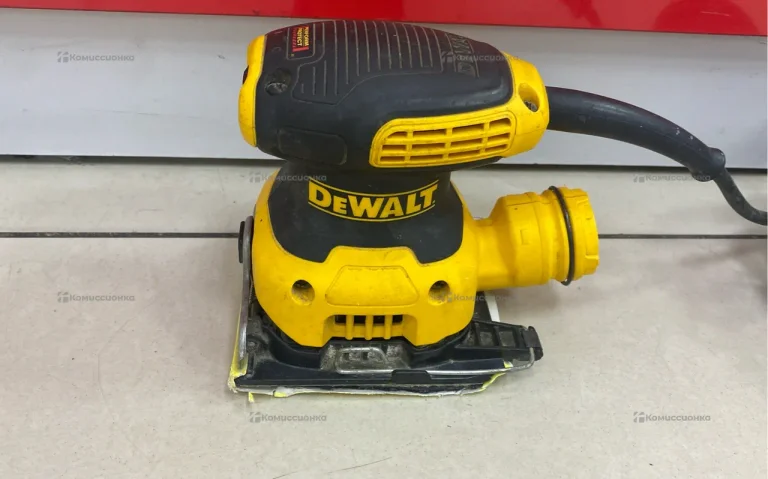 Виброционная Шлифовальная машина DWE6411