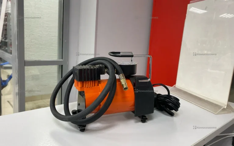 Автомобильный компрессор Ермак 713-071