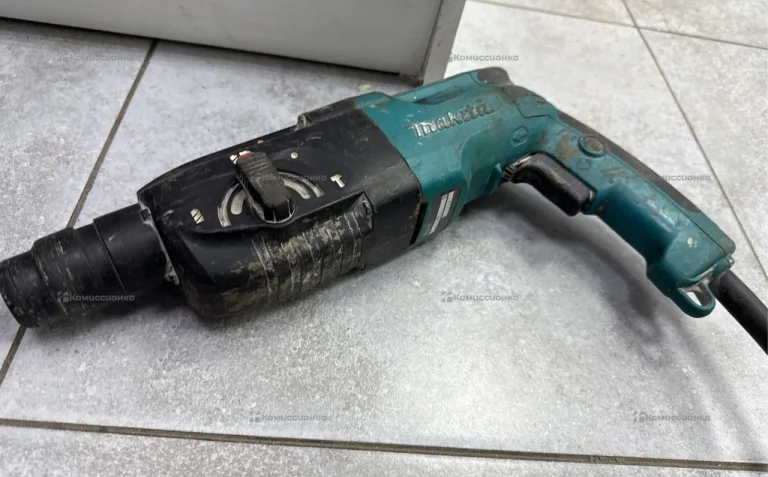 Перфоратор Makita hr2450