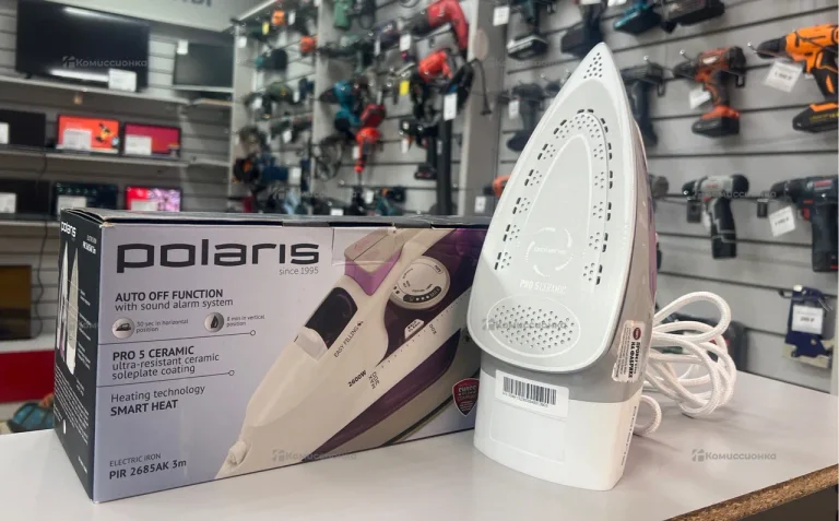 Утюг Polaris PIR2685Ак