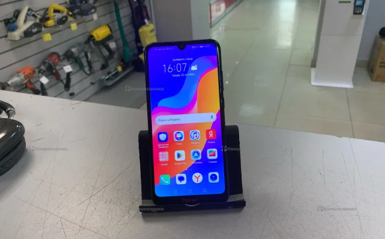 Honor 8A 2/32 ГБ