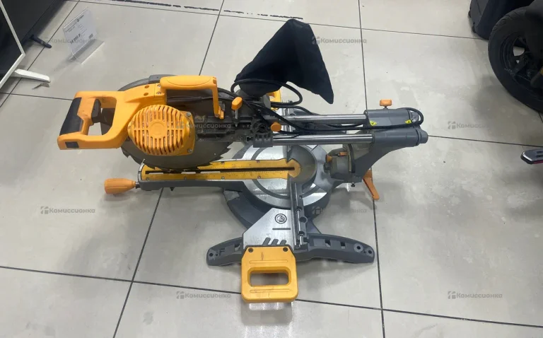 Торцовочная пила DKMS2500-305 Laser