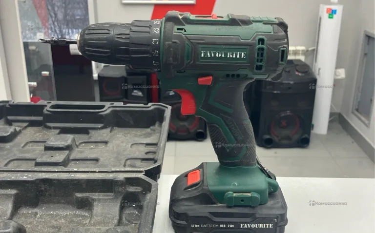 Аккумуляторная дрель шуруповерт Favourite DC 1802