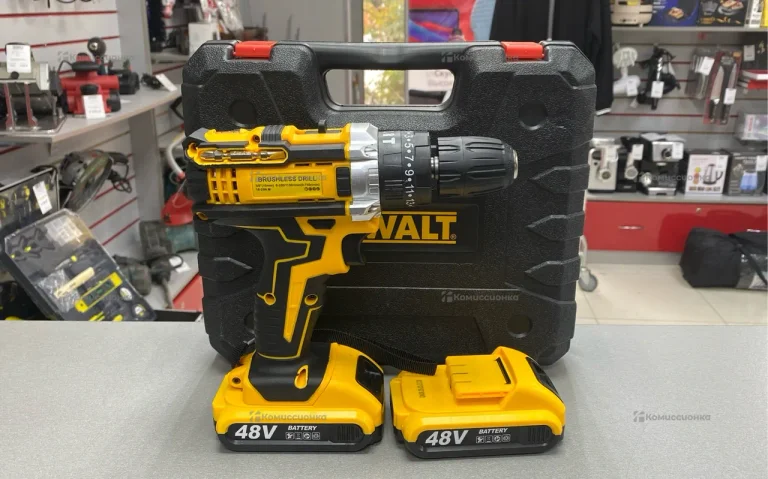 дрель-шуруповерт Dewalt 48V реплика