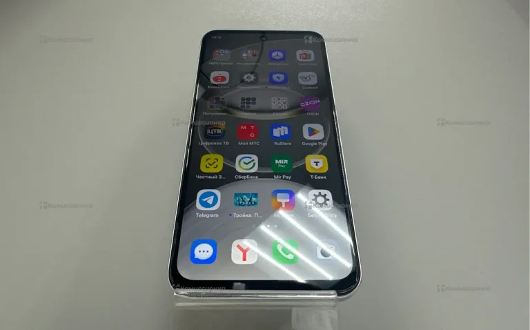 Tecno Spark 30C 4/128 ГБ
