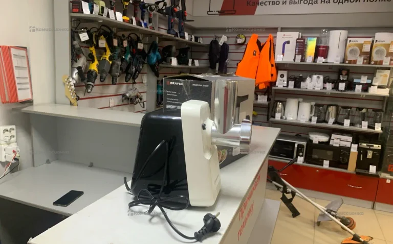 Мясорубка brayer br1600