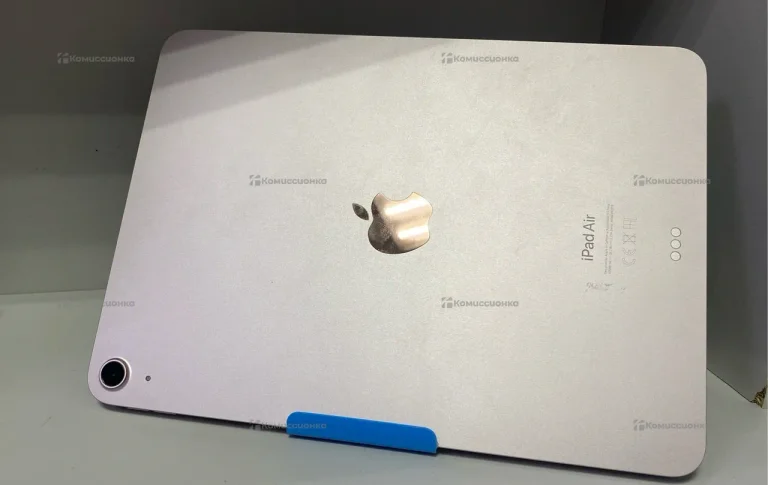 Планшет Apple iPad Air (5-го поколения) 256Gb Wi-F
