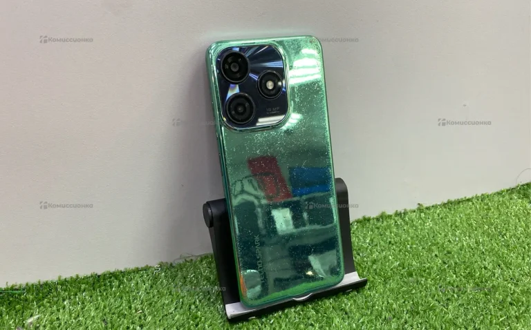 Tecno Spark 10C 4/64 ГБ