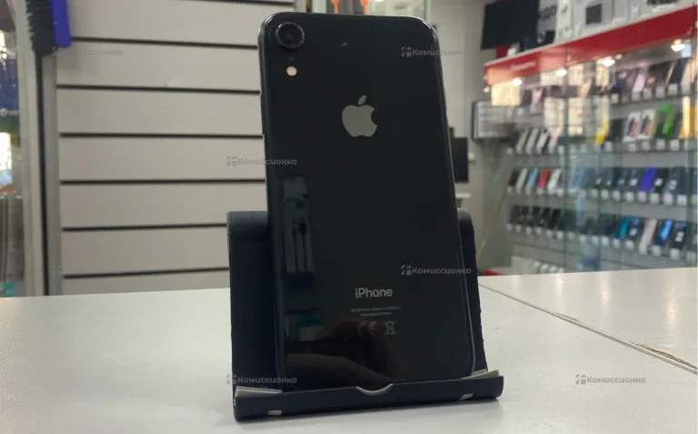 Apple iPhone XR 3/64 ГБ