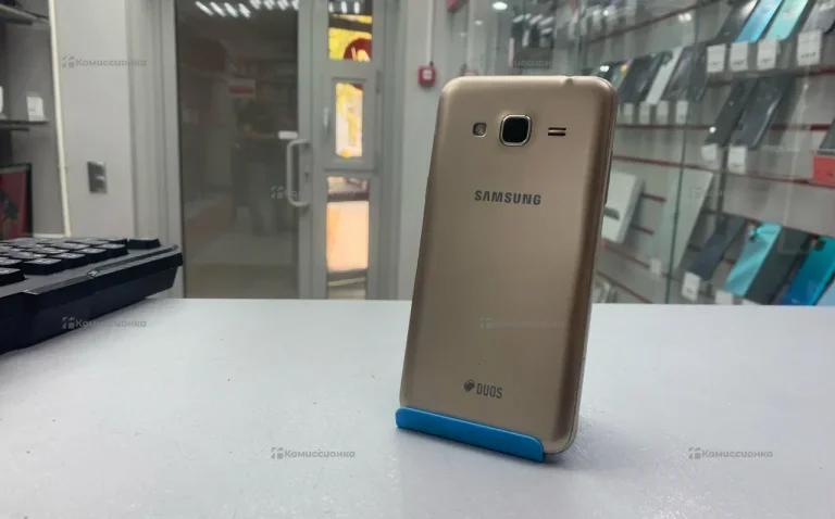 Samsung Galaxy J3 (2016) 1.5/8 ГБ