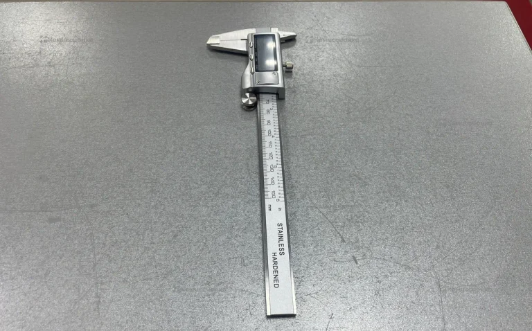 Цифровой штангенциркуль QST EXPRESS 0.01-150mm (St