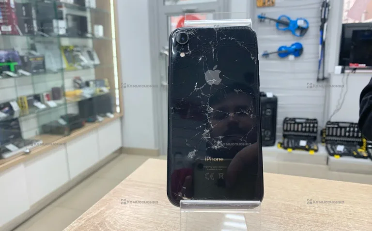 Apple iPhone XR 3/64 ГБ