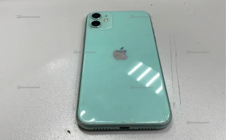 Apple iPhone 11 4/64 ГБ