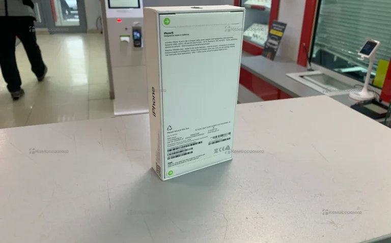 Apple iPhone 15 6/256 ГБ