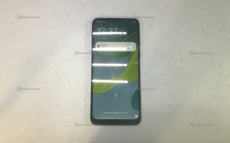 Motorola E13