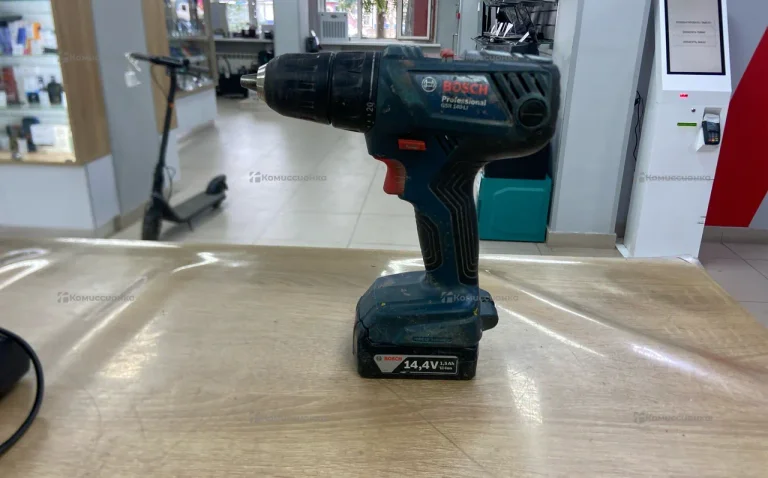 Дрель-шуруповерт Bosch GSR 140-LI