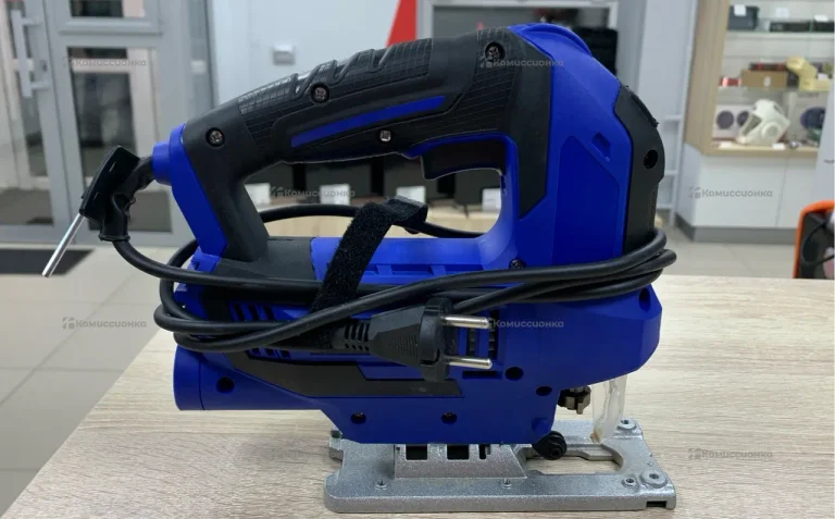 Элктролобзик Oasis LE-100 Pro