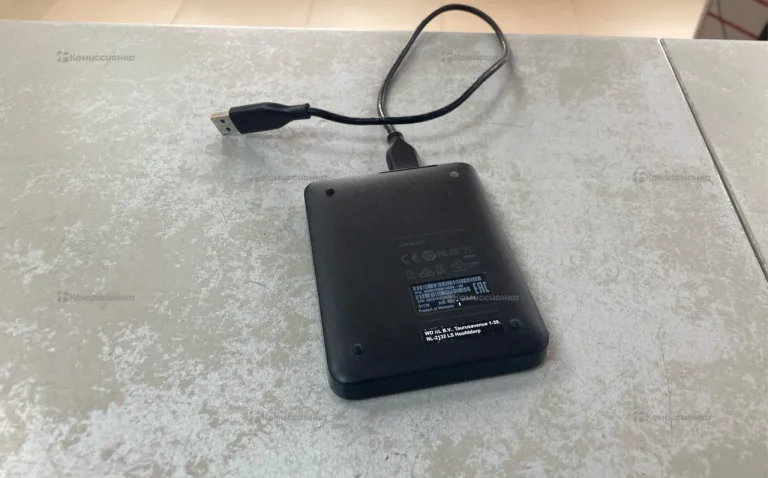Внешний жесткий диск  seageit 1 tb