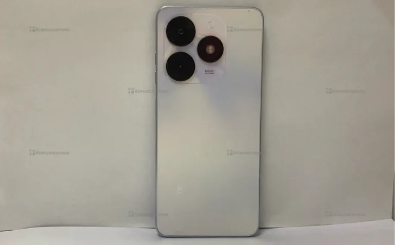 Tecno Spark Go 2024 4/64 ГБ