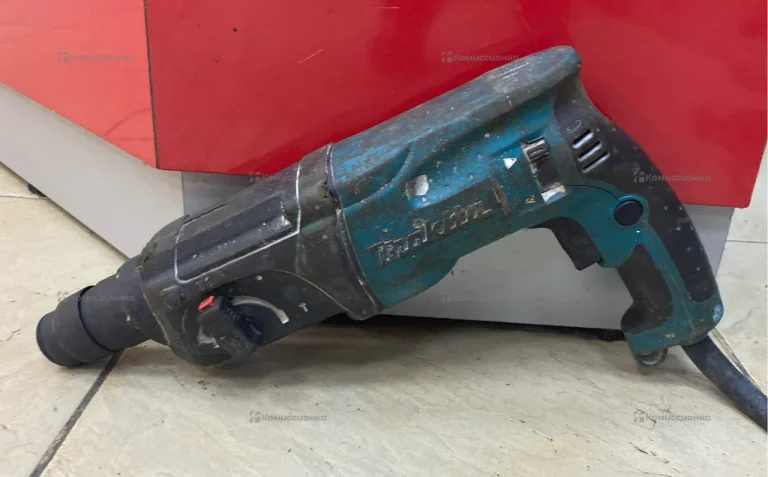 Перфоратор makita HR2470