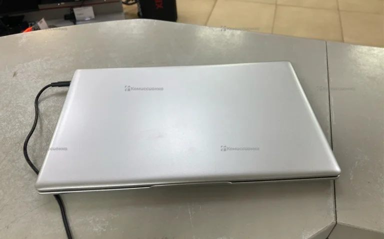 Ноутбук  pentium j3710