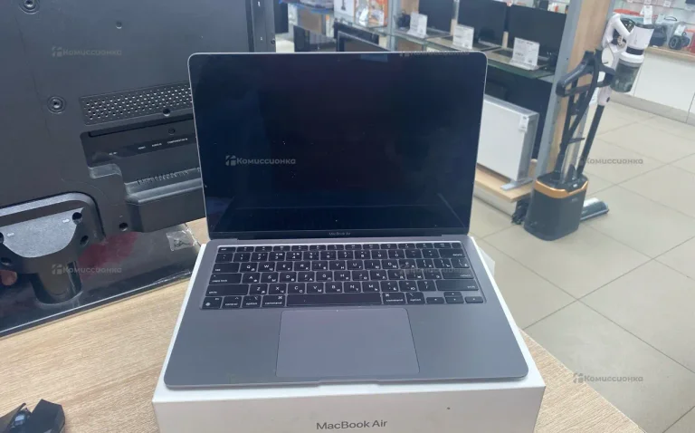 Ноутбук Apple MacBook Air M1 8/256
