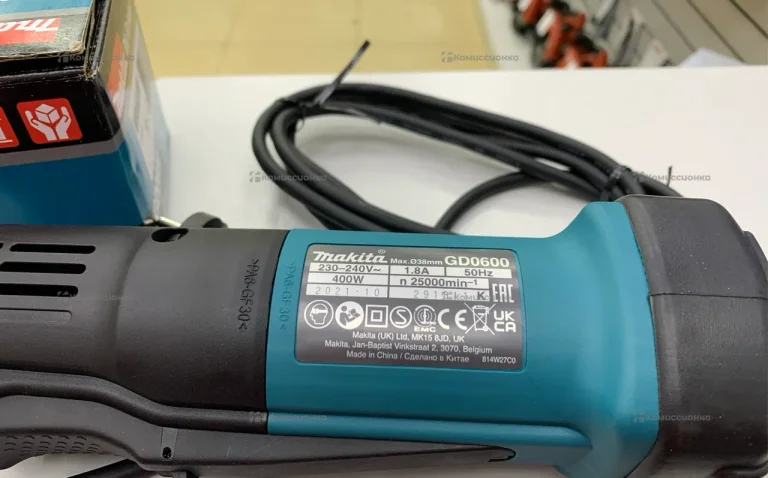 Прямая шлифмашина makita GD0600