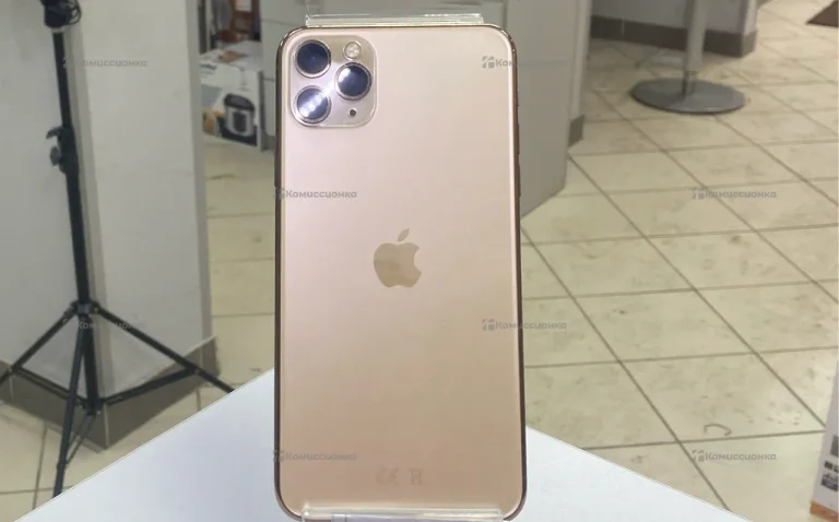 Apple iPhone 11 Pro Max 4/64 ГБ