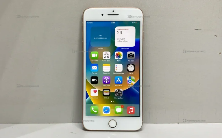 Apple iPhone 8 Plus 3/64 ГБ