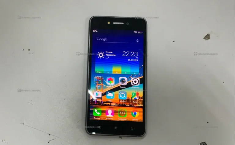 Lenovo S90 Sisley 2/32 ГБ