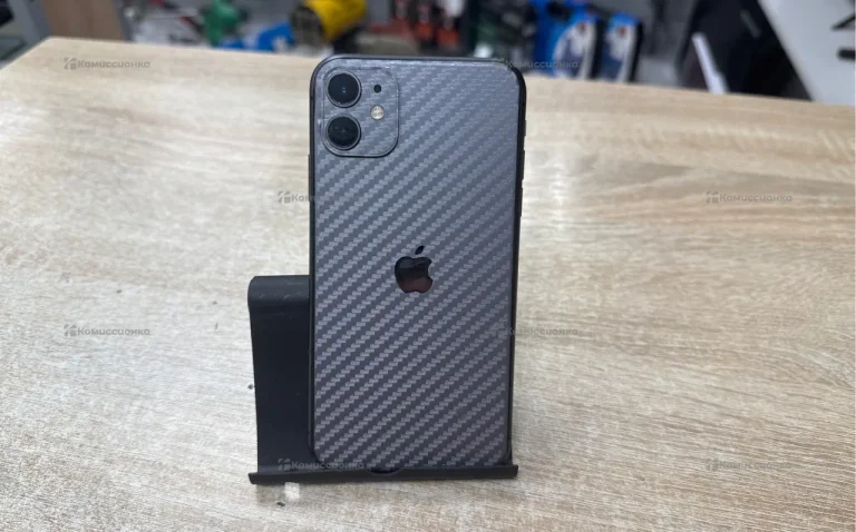 Apple iPhone 11 4/64 ГБ